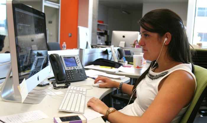 Jacqueline Delpilar reports on guns in America at the Walter Cronkite School of Journalism and Mass Communication. Photo by: Sean Franklin